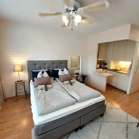 Cozy Studio, Great Location, Wifi & Parking 公寓