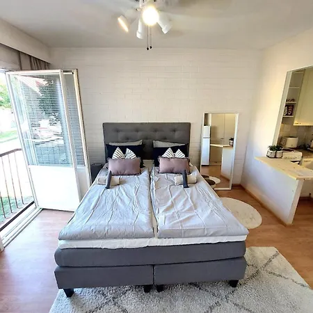 公寓 Cozy Studio, Great Location, Wifi & Parking