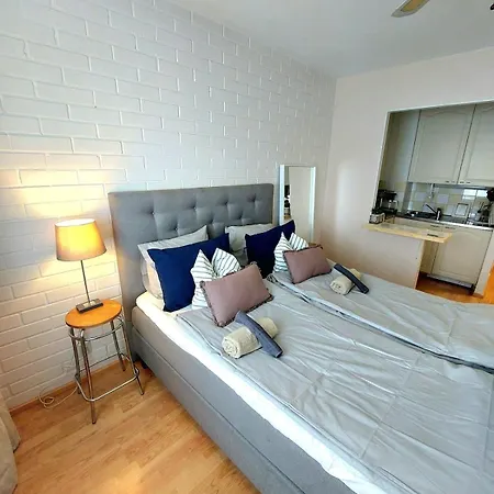 Cozy Studio, Great Location, Wifi & Parking 波里