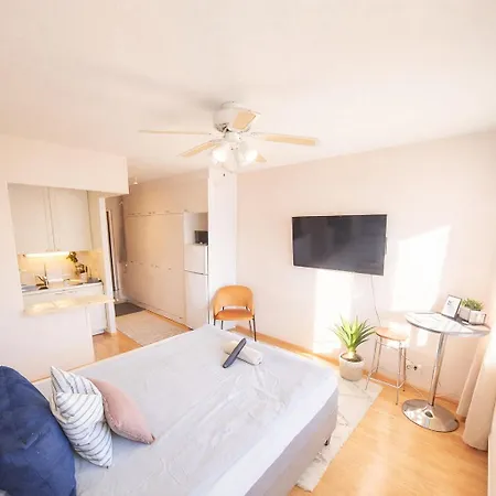 Cozy Studio, Free Parking, Near Center, Wifi, Smart Tv Apartamento Pori