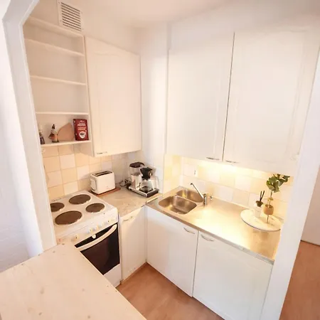 Cozy Studio, Free Parking, Near Center, Wifi, Smart Tv *